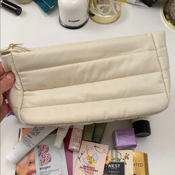 Assorted Skincare and Beauty products with cosmetic bag - Picture 2 of 2